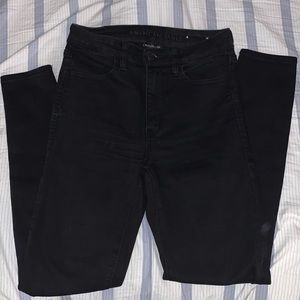 AMERICAN EAGLE BLACK SKINNY JEANS